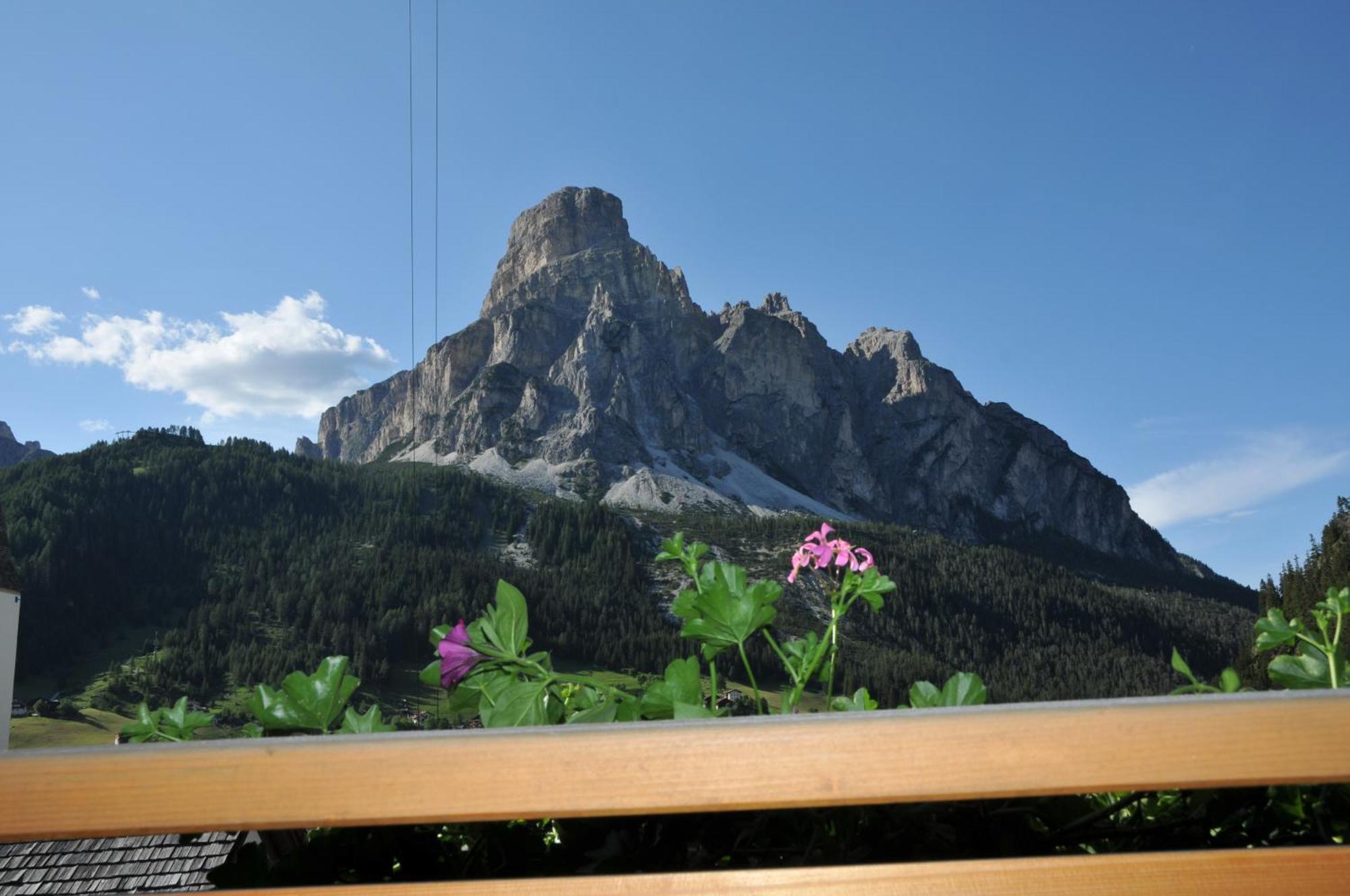 Chalet Madrisa Corvara In Badia Eksteriør billede