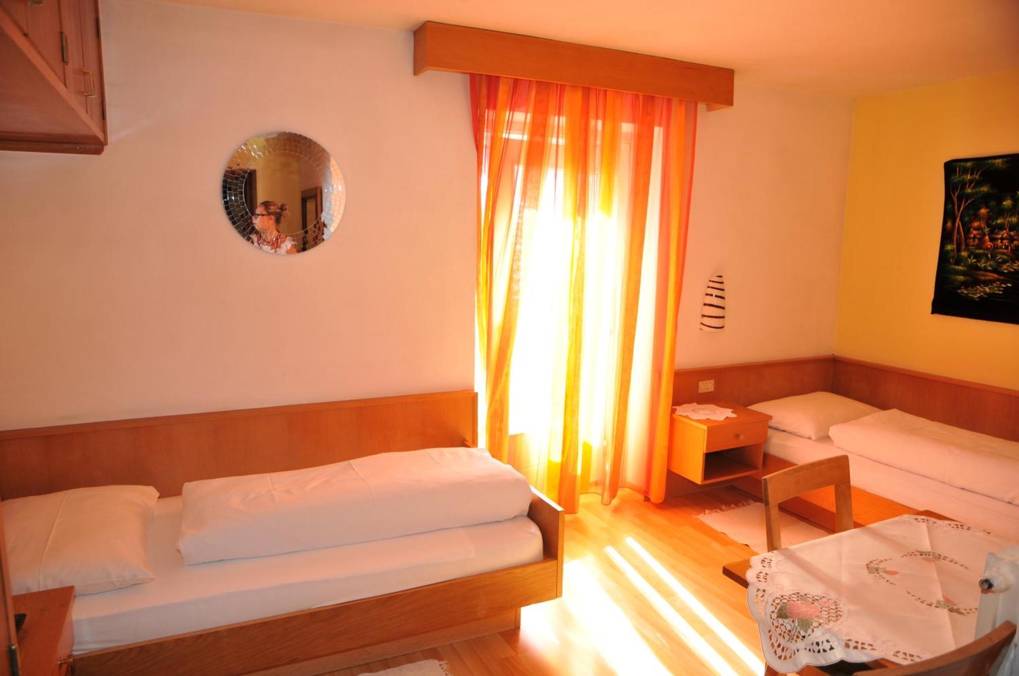 Chalet Madrisa Corvara In Badia Eksteriør billede